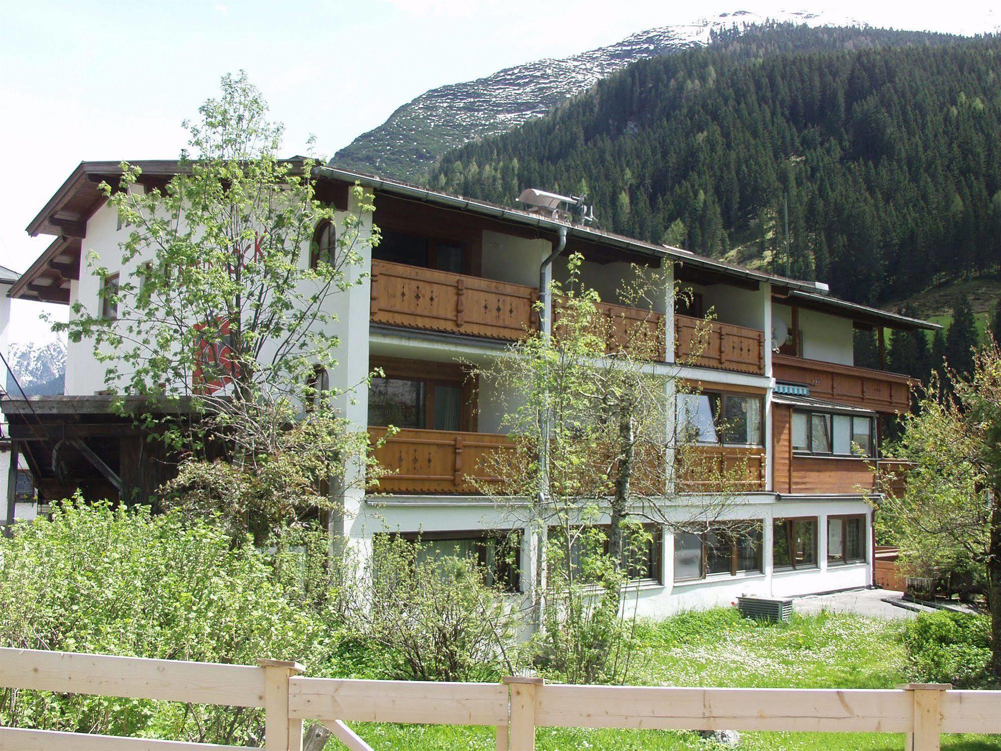Appartements Steinbock - Ski-In & Ski-Out Tux Exteriér fotografie
